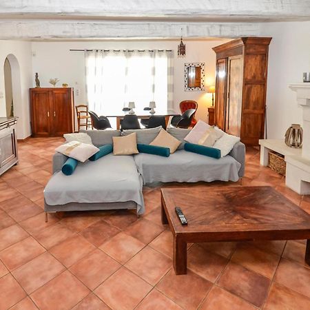 3 Bedroom Awesome Home In Chateuneuf De Gadagne Châteauneuf-de-Gadagne Extérieur photo