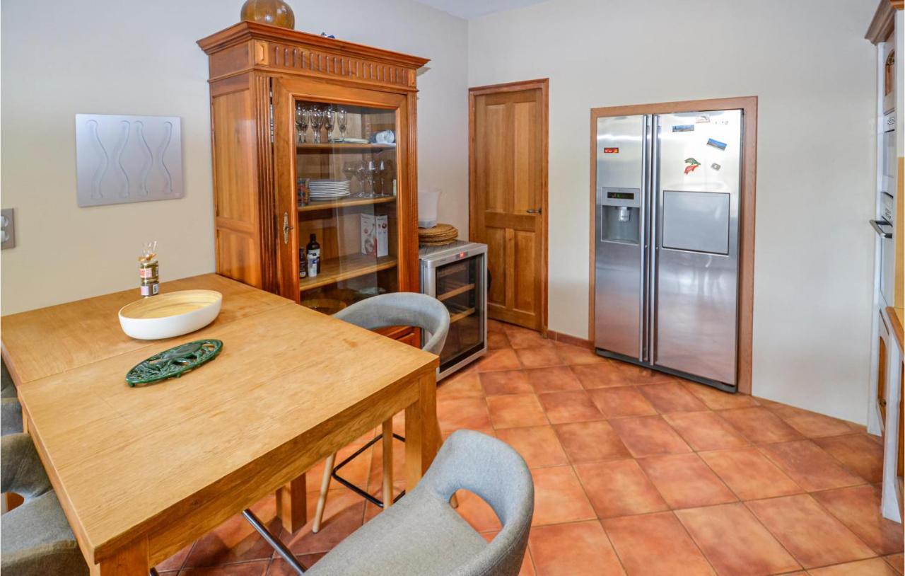 3 Bedroom Awesome Home In Chateuneuf De Gadagne Châteauneuf-de-Gadagne Extérieur photo
