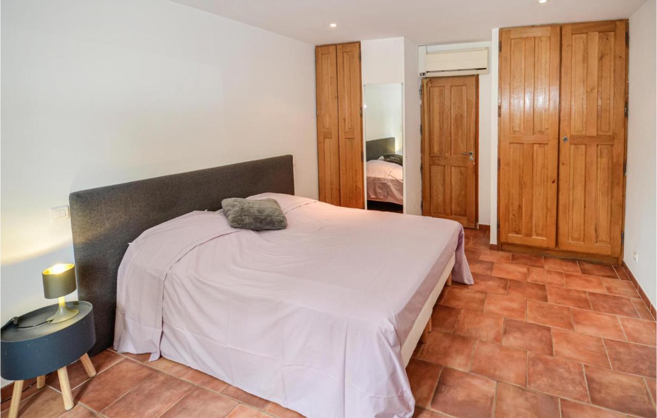 3 Bedroom Awesome Home In Chateuneuf De Gadagne Châteauneuf-de-Gadagne Extérieur photo