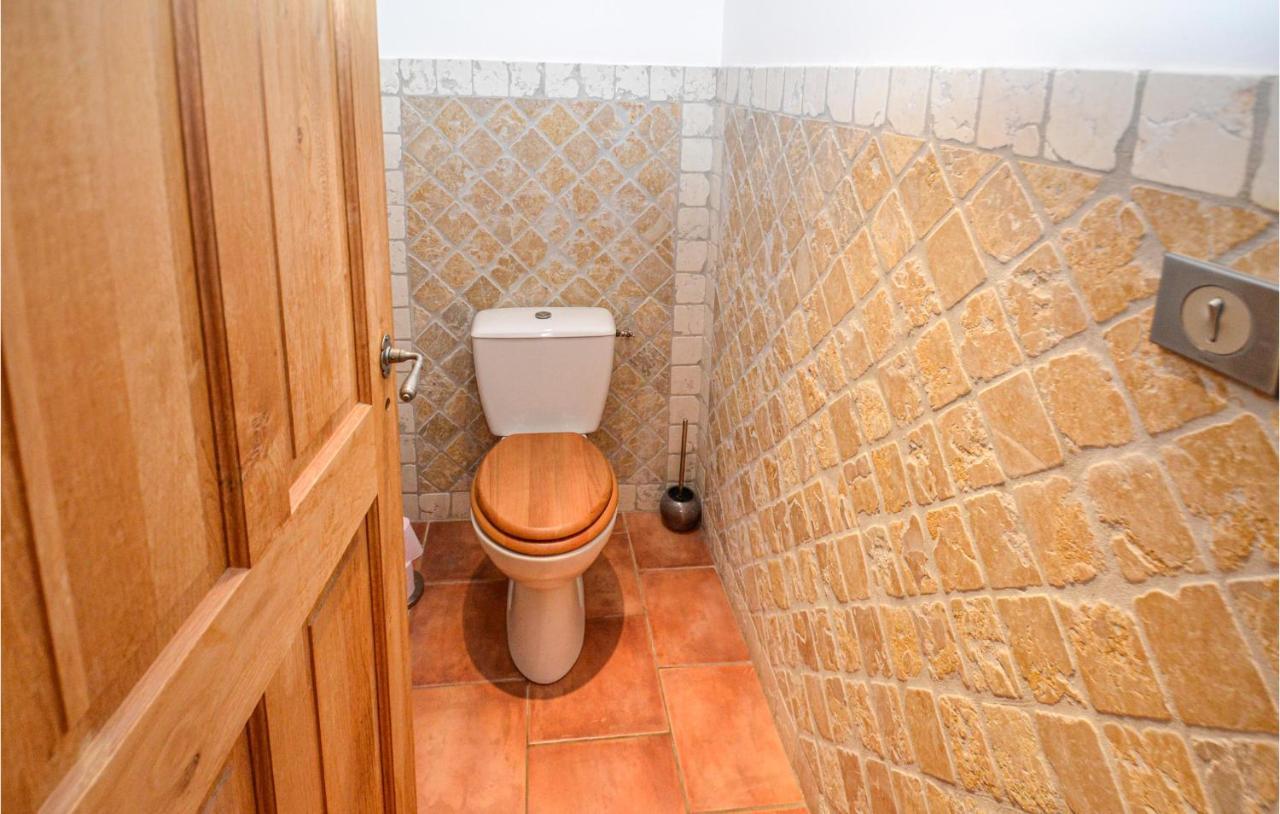 3 Bedroom Awesome Home In Chateuneuf De Gadagne Châteauneuf-de-Gadagne Extérieur photo