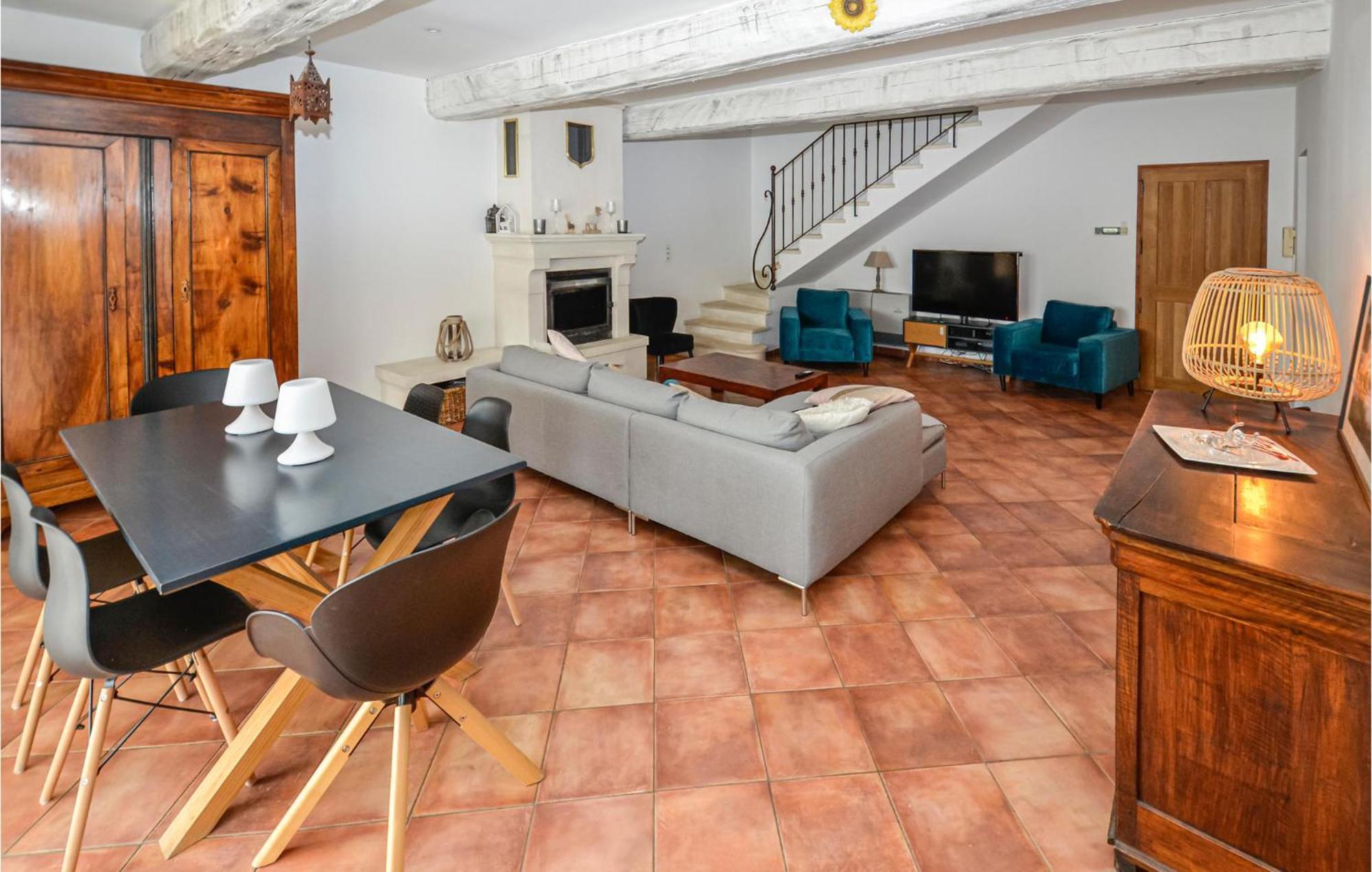3 Bedroom Awesome Home In Chateuneuf De Gadagne Châteauneuf-de-Gadagne Extérieur photo