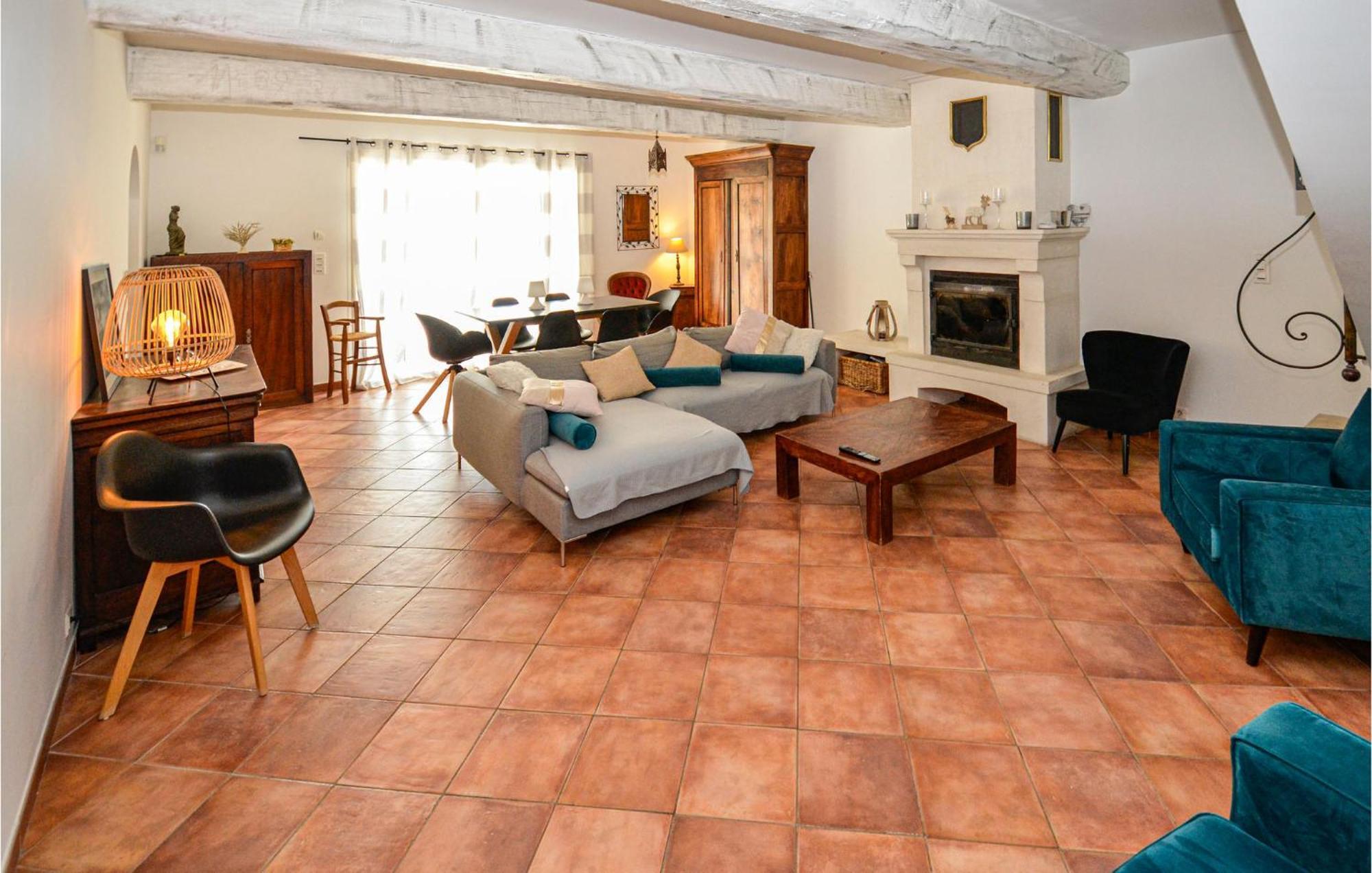 3 Bedroom Awesome Home In Chateuneuf De Gadagne Châteauneuf-de-Gadagne Extérieur photo